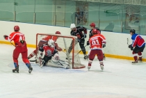 Первенство по хоккею с шайбой